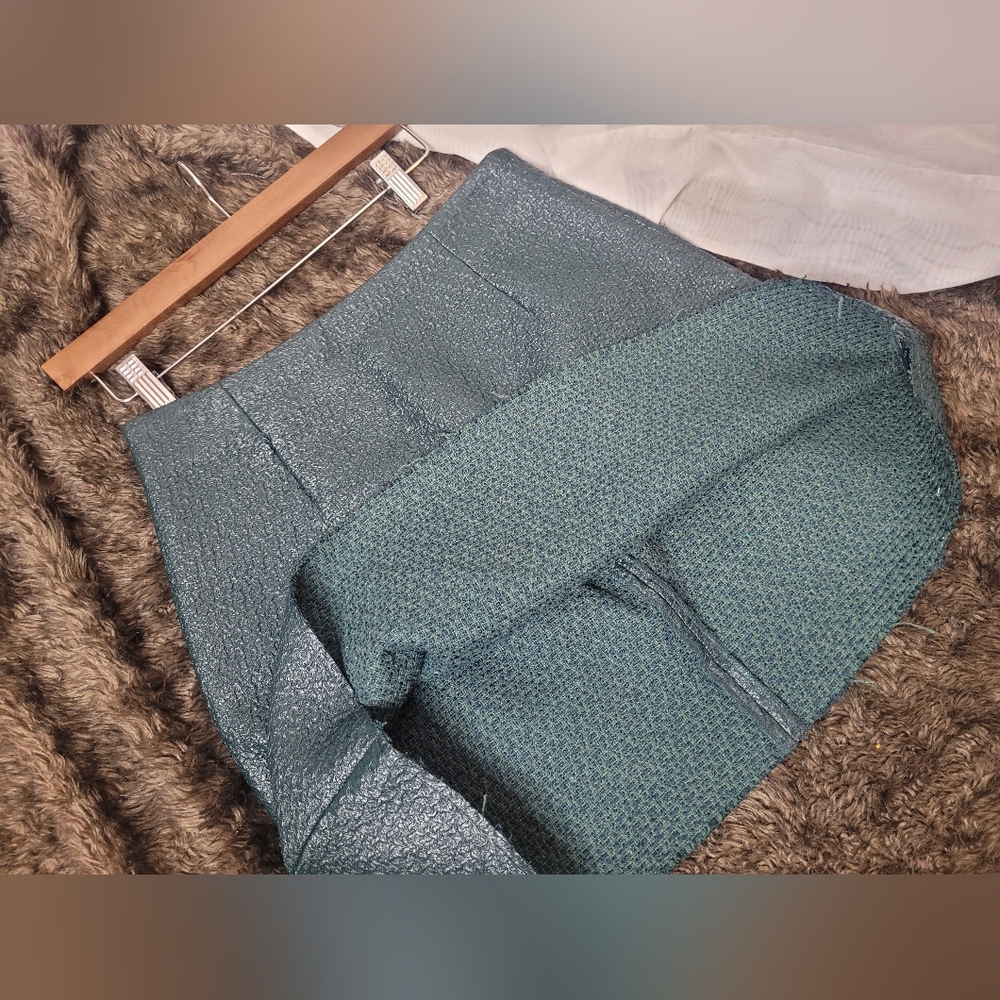 Pinko Skirt Womens size 6 Green Mini - Picture 5 of 10
